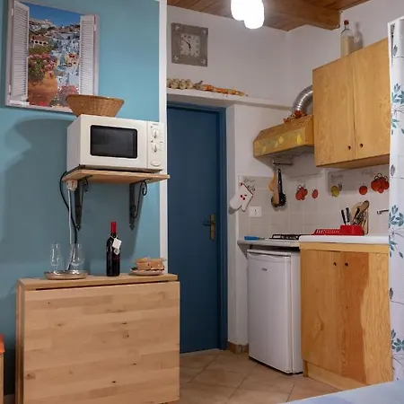 Apartment Sweet *
